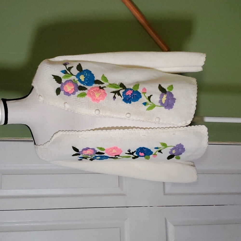 Vintage sears cottage core sweater